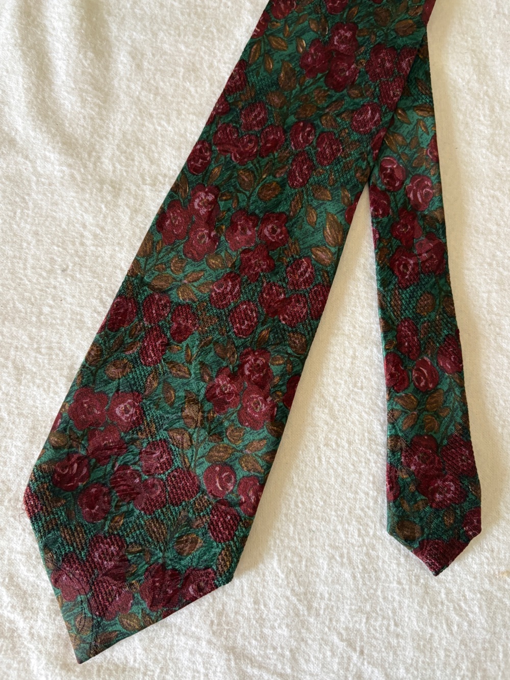 Lovely Vintage UNGARO Paris Silk Tie Floral Green Burgundy Jacquard Italy EUC